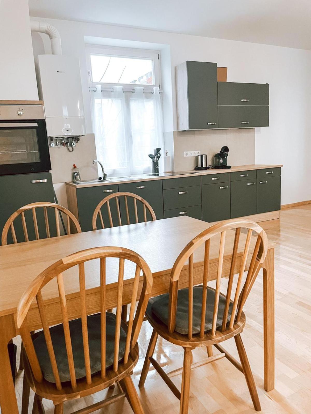 Zentrales Apartment Naehe Schoenbrunn - 5 Pers เวียนนา ภายนอก รูปภาพ