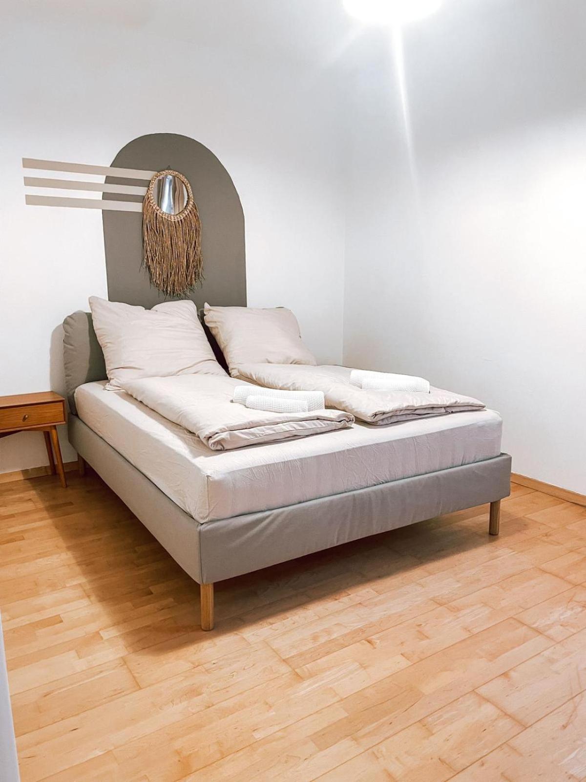 Zentrales Apartment Naehe Schoenbrunn - 5 Pers เวียนนา ภายนอก รูปภาพ