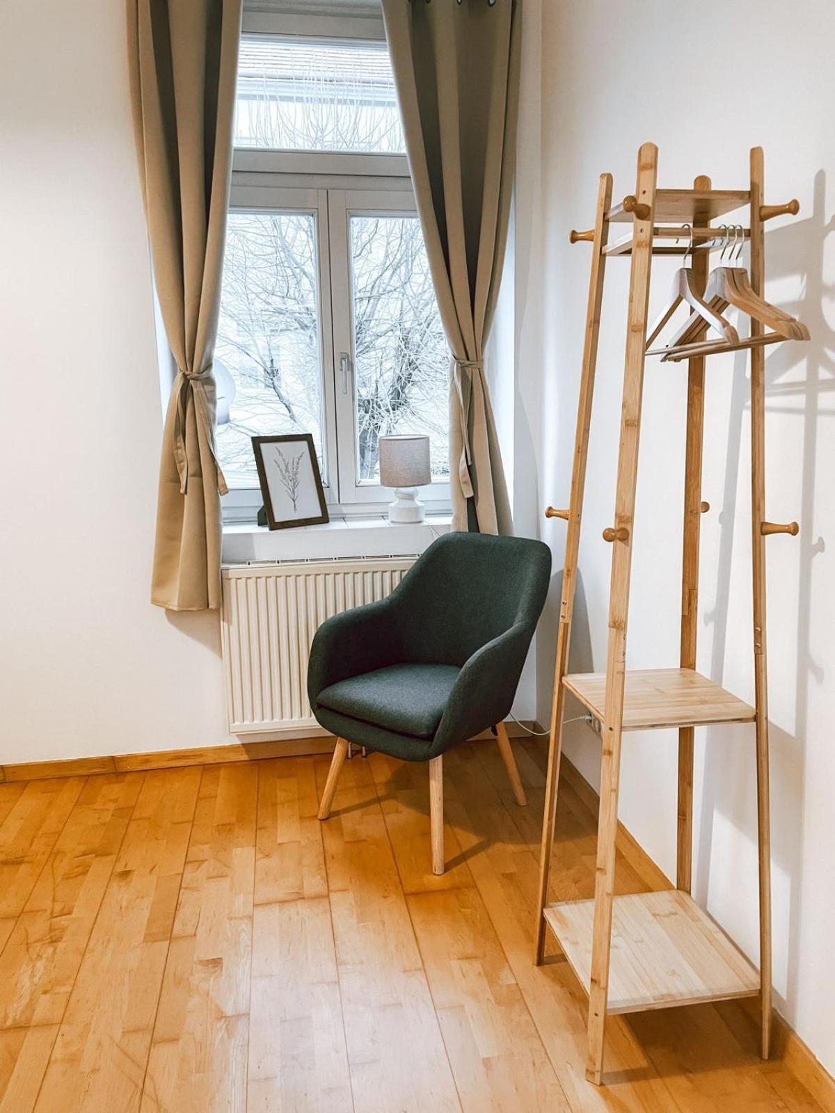 Zentrales Apartment Naehe Schoenbrunn - 5 Pers เวียนนา ภายนอก รูปภาพ